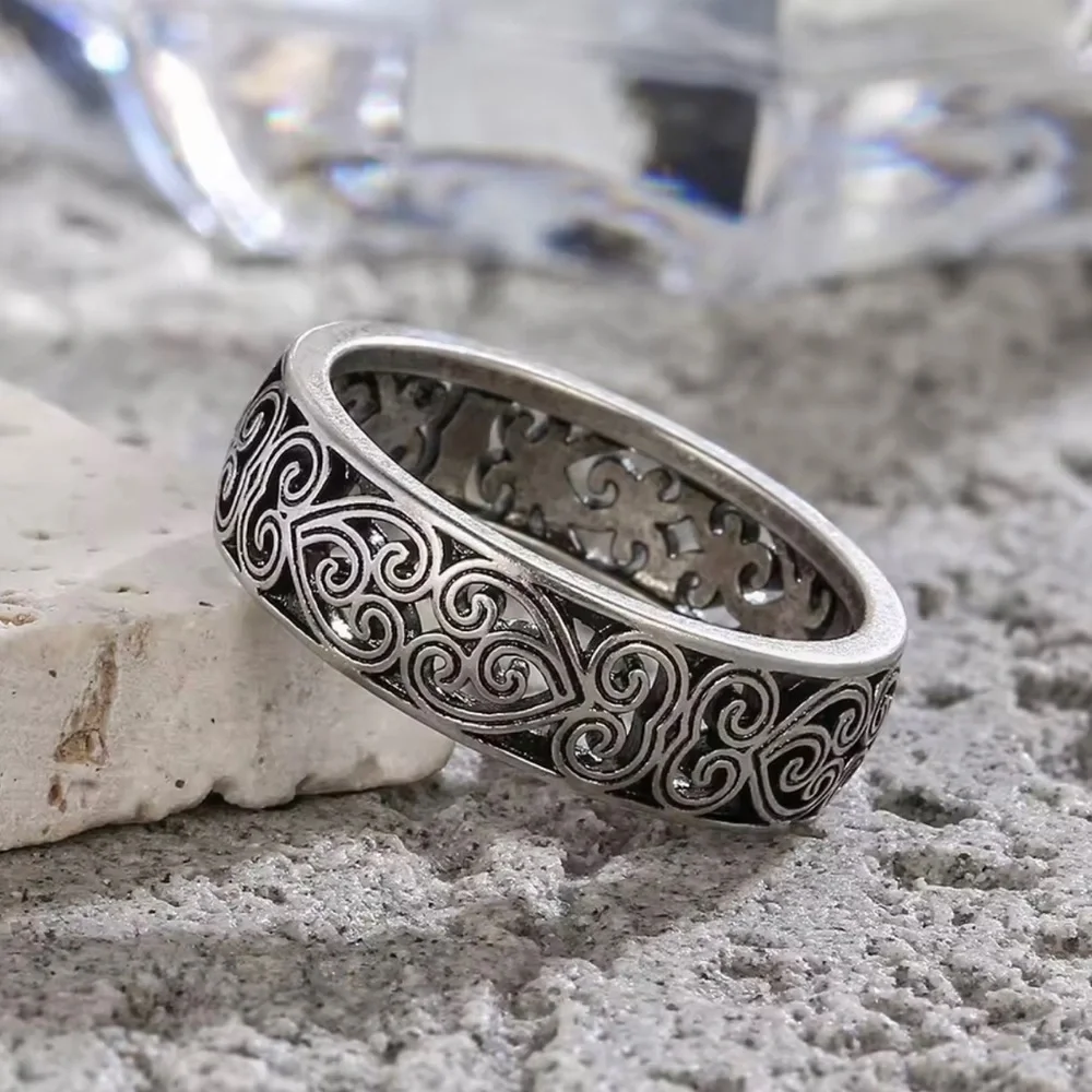Sterling Silver Swirl Pattern Women's Ring in Antique Silver